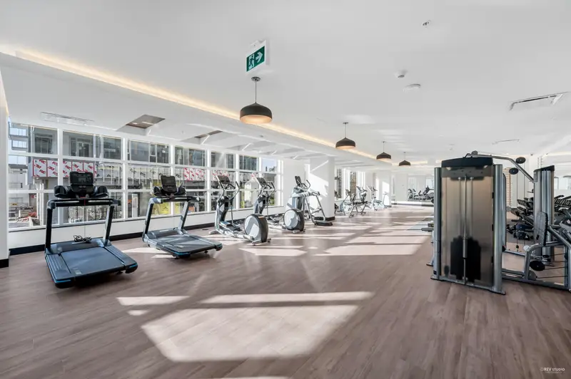 903 4458 BERESFORD STREET - photo 4 of 25