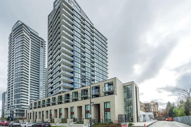 1707 10333 133 STREET - photo 1 of 12