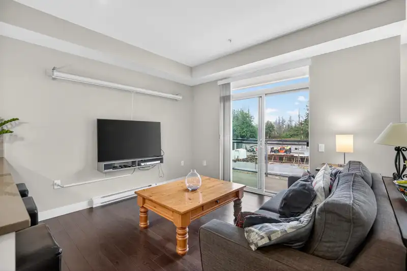 312 14358 60 AVENUE - photo 3 of 32