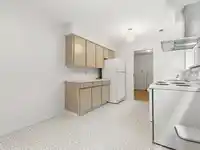 7611 OAK STREET - thumbnail 28