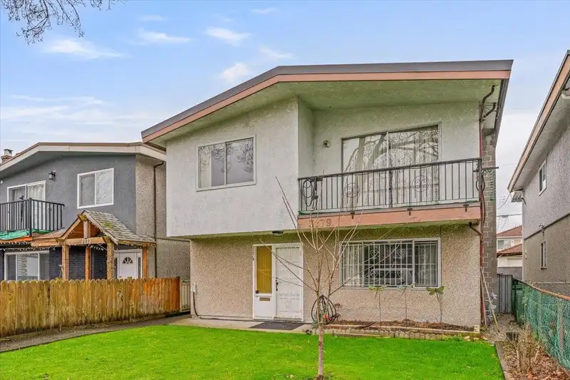 3279 PARKER STREET - photo 1 of 39