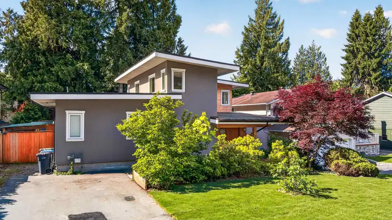 2388 PATRICIA AVENUE - photo 3 of 34