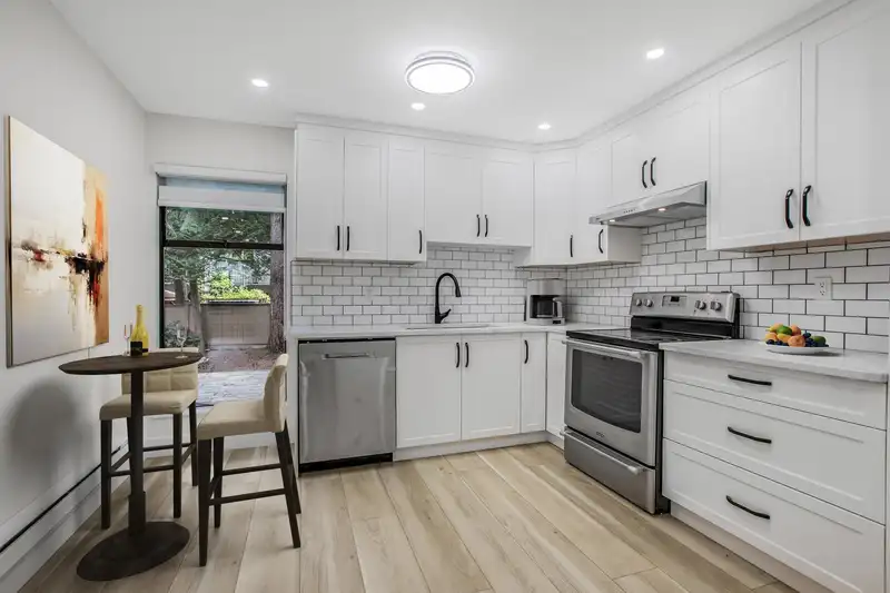 30 32310 MOUAT DRIVE - photo 3 of 34