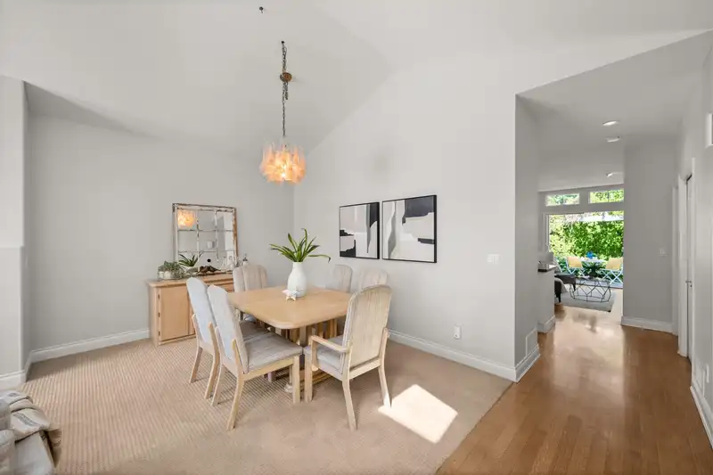 30 1711 140 STREET - photo 3 of 40