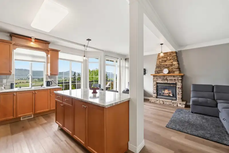 11 2088 WINFIELD DRIVE - photo 4 of 33