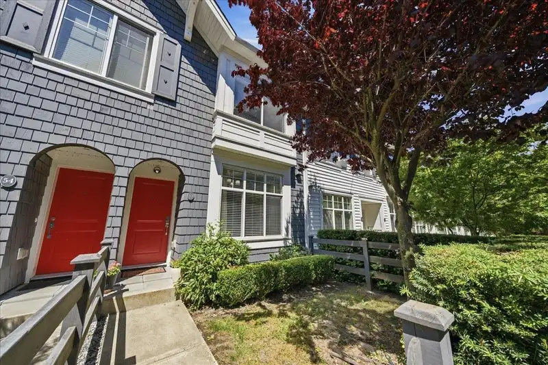 53 8130 136A STREET - photo 3 of 40