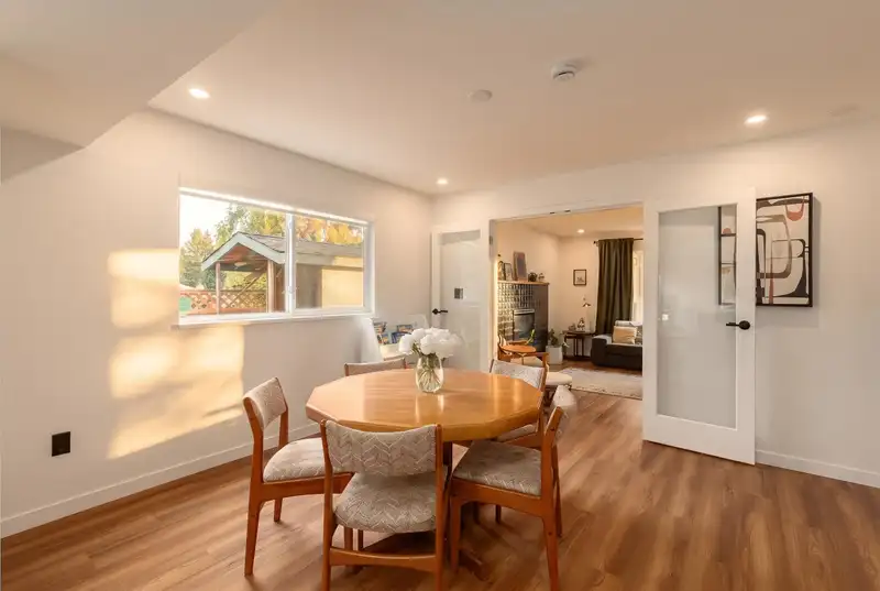 8029 WESTLAKE STREET - photo 4 of 29