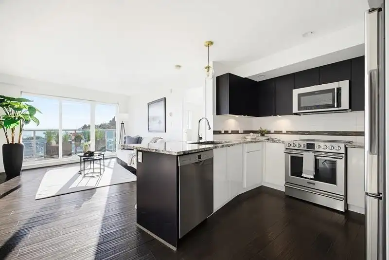 #603 14955 VICTORIA AVENUE - photo 4 of 35