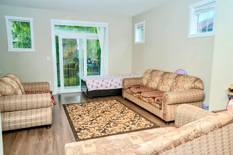59 6123 138 STREET - photo 3 of 24