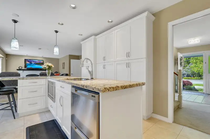 1744 130 STREET - photo 3 of 34
