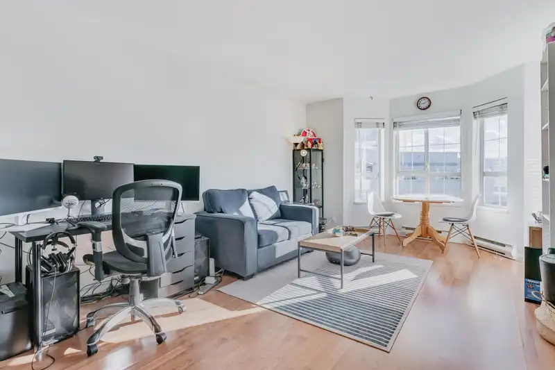 417 15268 105 AVENUE - photo 4 of 20