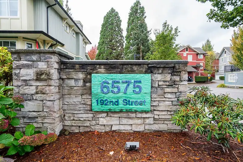 66 6575 192 STREET - photo 2 of 37