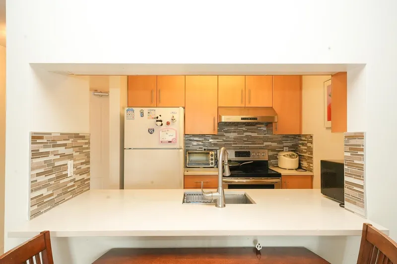 1808 3660 VANNESS AVENUE - photo 4 of 18