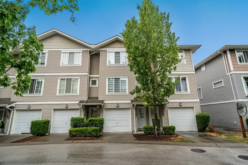 48 15155 62A AVENUE - photo 1 of 39