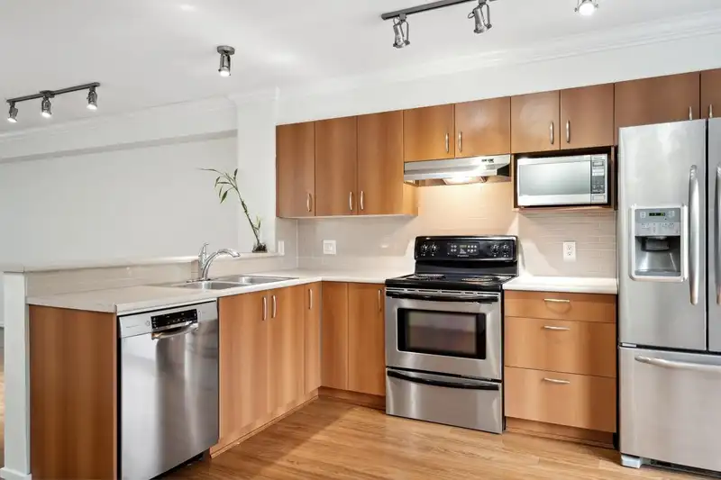48 15155 62A AVENUE - photo 3 of 39