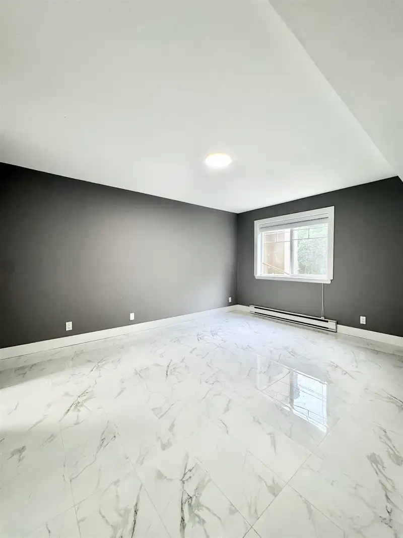 104 9865 140 STREET - photo 4 of 11