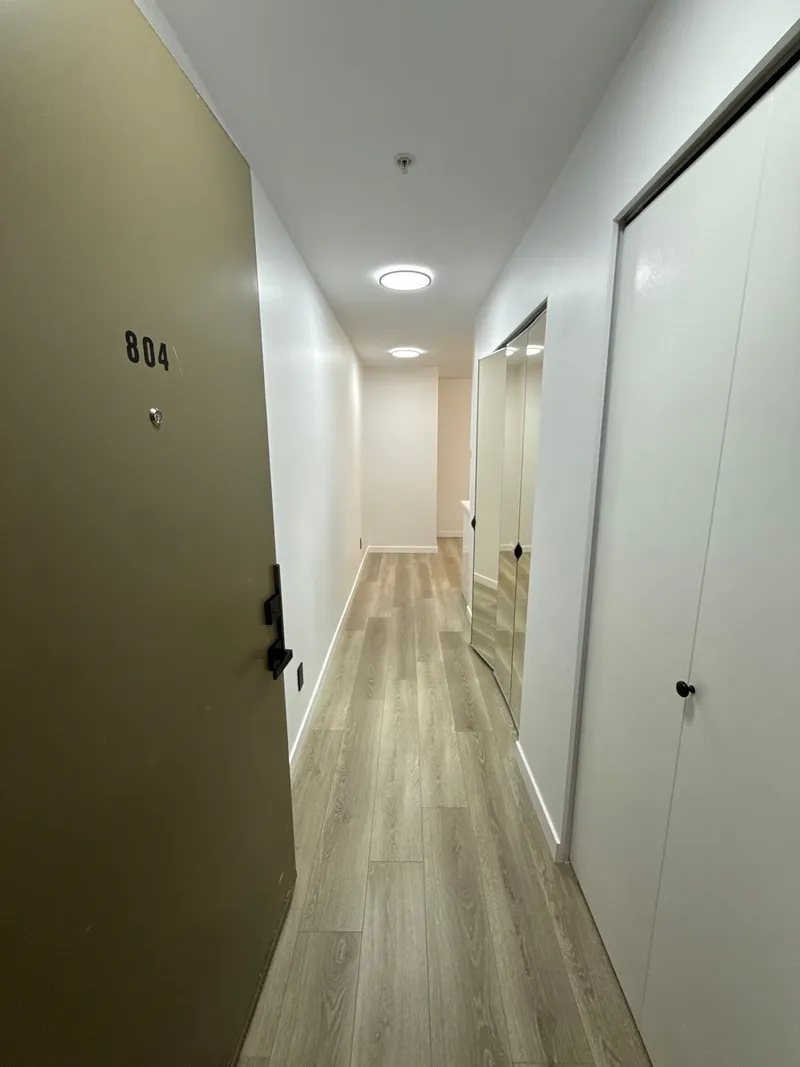 804 6133 BUSWELL STREET - photo 2 of 25