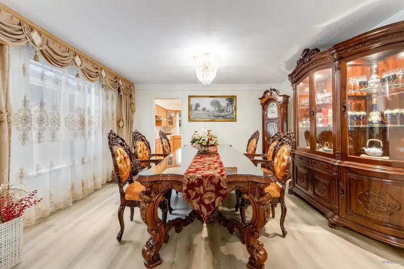 10260 MCLEOD COURT - photo 1 of 40