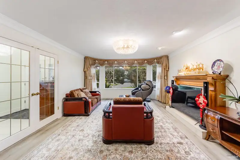 10260 MCLEOD COURT - photo 4 of 40