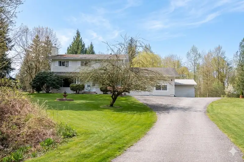 6165 NATHAN PLACE - photo 2 of 40