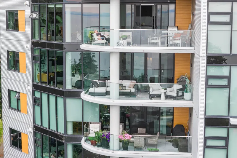 602 14825 THRIFT AVENUE - photo 3 of 25