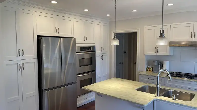 816 E 52ND AVENUE - photo 2 of 15