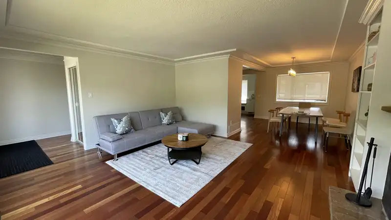 816 E 52ND AVENUE - photo 3 of 15