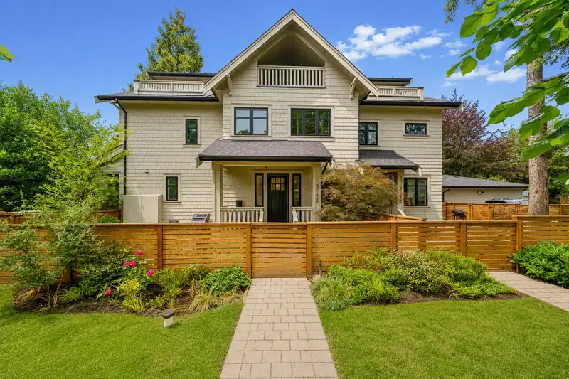 3128 INVERNESS STREET - photo 1 of 39