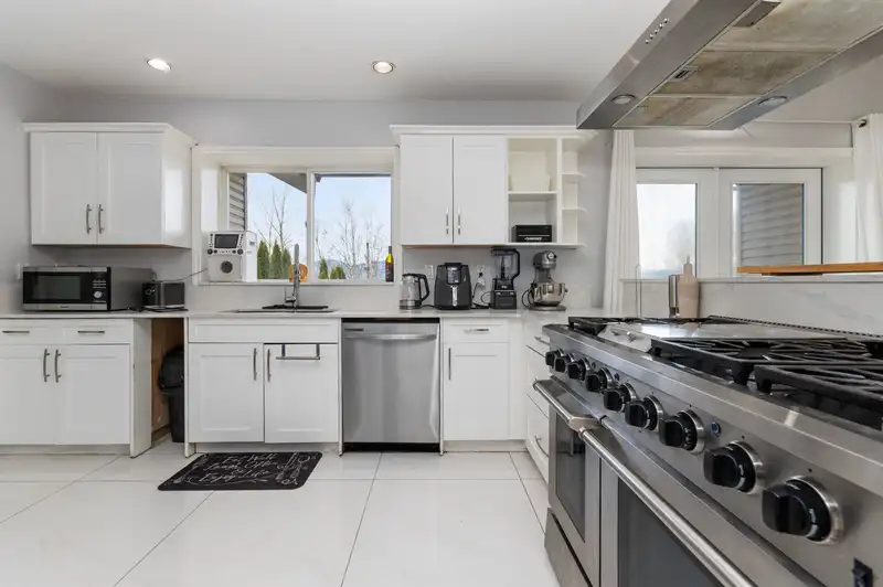 5782 JINKERSON ROAD - photo 3 of 38