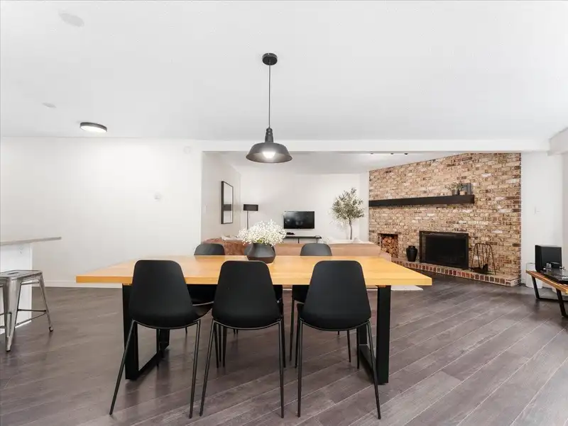 304 1385 DRAYCOTT ROAD - photo 3 of 36
