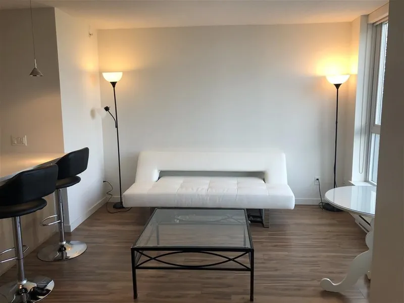 907 13325 102A AVENUE - photo 2 of 19