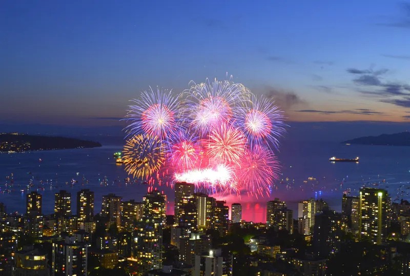 5104 1128 W GEORGIA STREET - photo 2 of 20