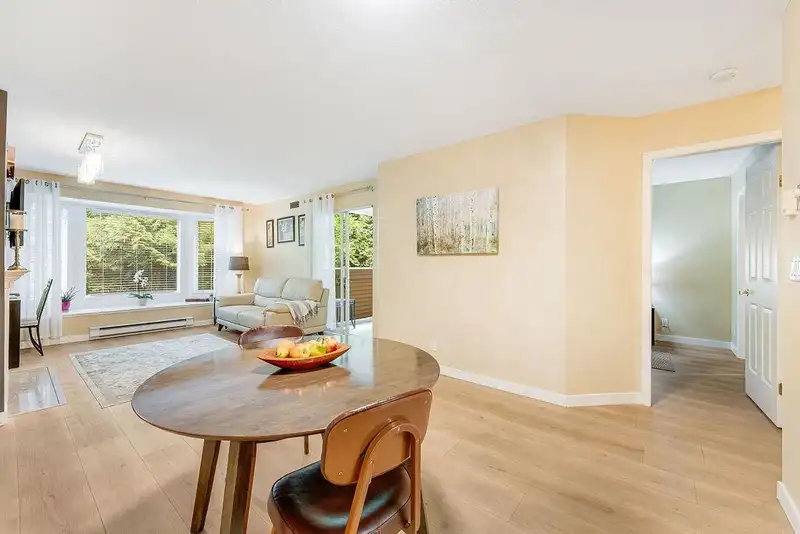 205 6860 RUMBLE STREET - photo 3 of 23