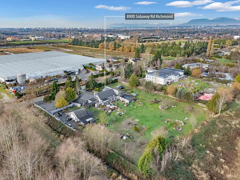 8900 SIDAWAY ROAD - photo 4 of 25