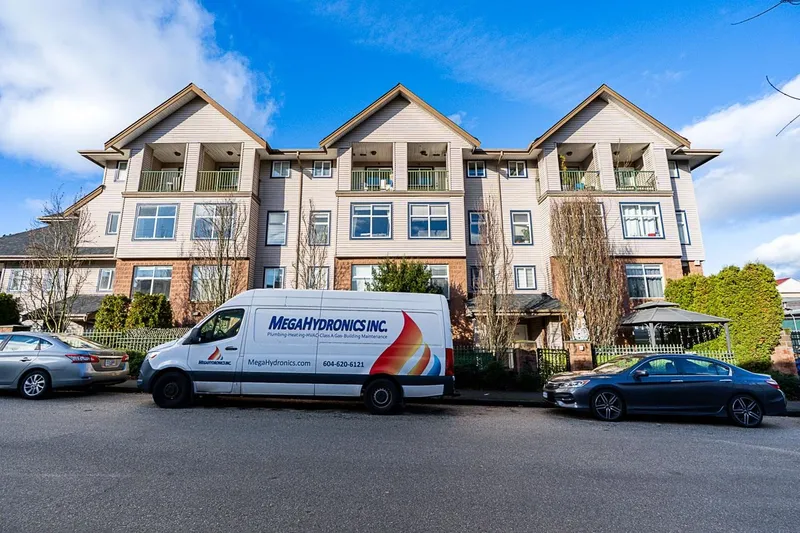 211 5625 SENLAC STREET - photo 3 of 25