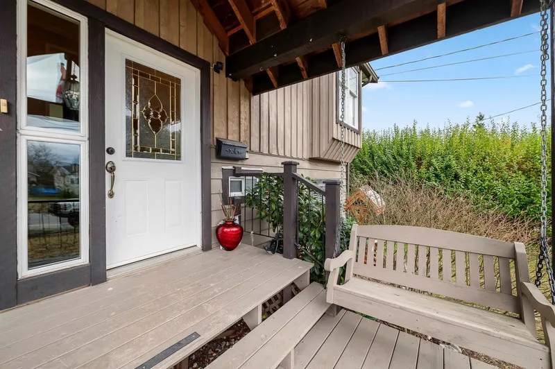 27157 28 AVENUE - photo 2 of 25