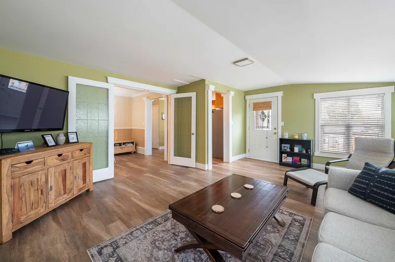 27157 28 AVENUE - photo 4 of 25