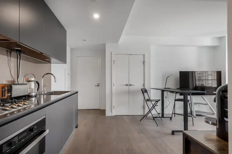 2306 1480 HOWE STREET - photo 4 of 27