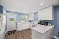 4532 272 STREET - thumbnail 14