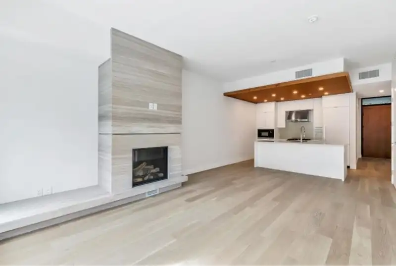 205 6707 NELSON AVENUE - photo 3 of 18