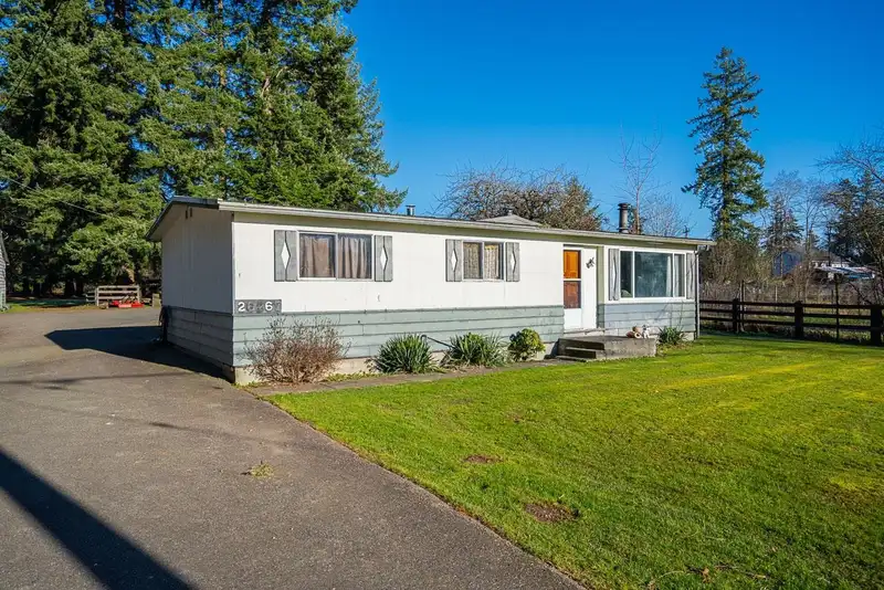 26267 64 AVENUE - photo 3 of 40