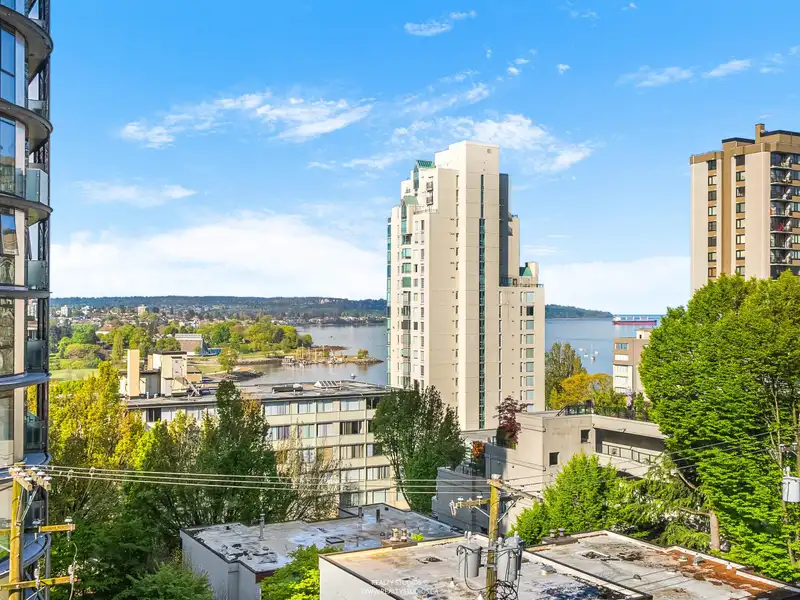 501 1250 BURNABY STREET - photo 2 of 37