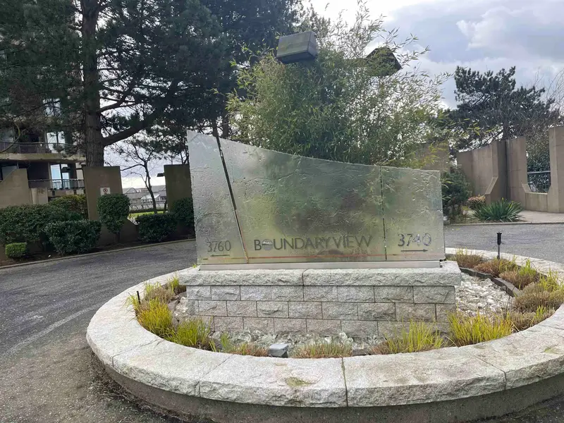 206 3760 ALBERT STREET - photo 3 of 19