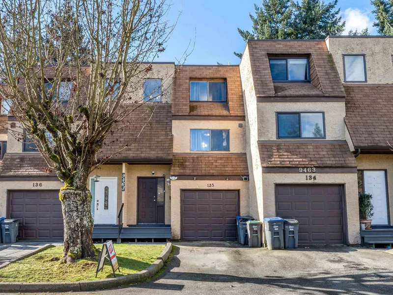 135 9463 PRINCE CHARLES BOULEVARD - photo 2 of 25