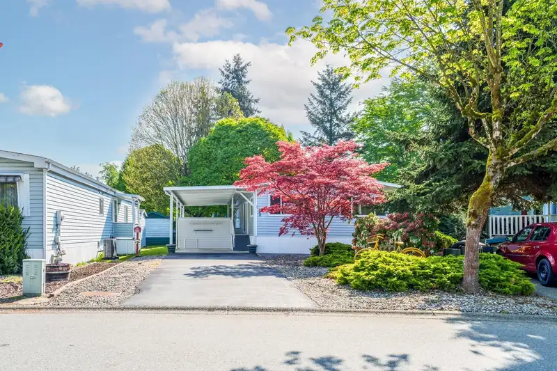 168 145 KING EDWARD STREET - photo 2 of 40