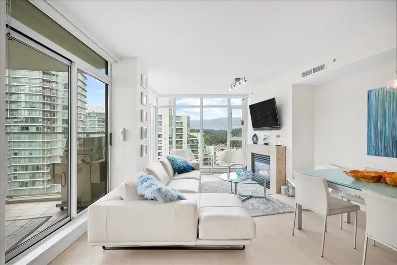 1401 1650 BAYSHORE DRIVE - photo 3 of 32