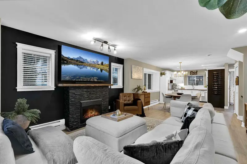 101 13368 72 AVENUE - photo 1 of 25