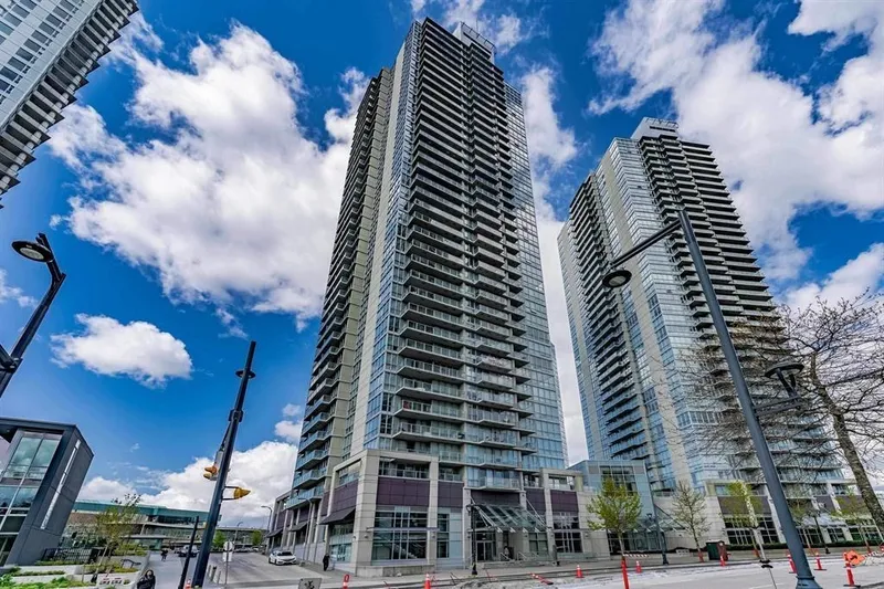 809 9981 WHALLEY BOULEVARD - photo 2 of 24