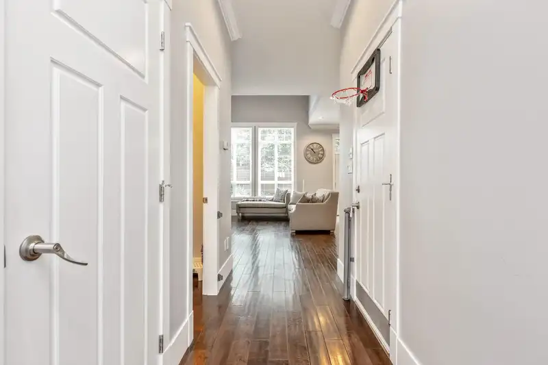 25 2456 163 STREET - photo 2 of 35
