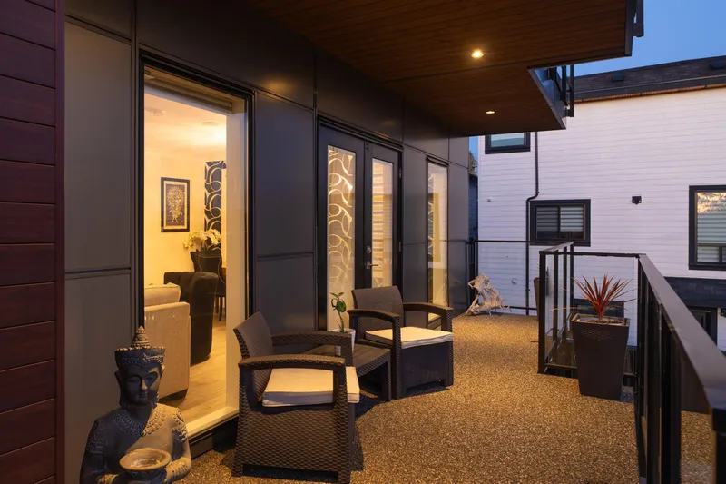 17985 56A AVENUE - photo 4 of 25